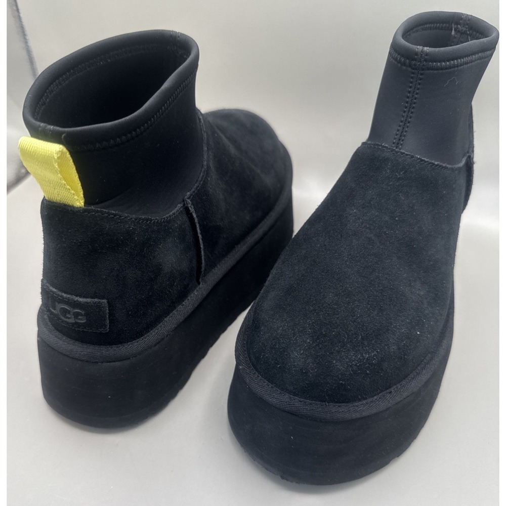 UGG BLACK SUEDE CLASSIC MINI DIPPER 2" PLATFORM BOOTS, WOMEN US 9 EUR 40